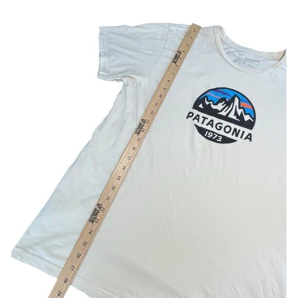 Patagonia Shirt Mens Large Slim Cream Short Sleeve Graphic Logo Organic Cotton - Picture 6 of 8